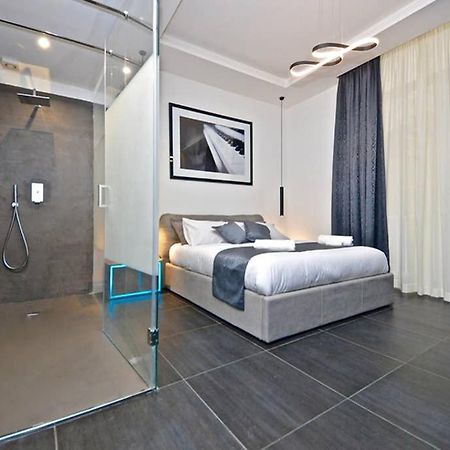 Suite Quarantotto Naples Luaran gambar
