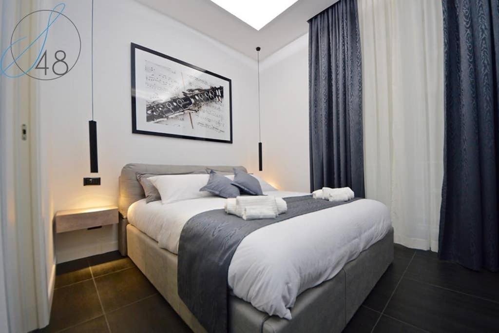 Suite Quarantotto Naples Luaran gambar
